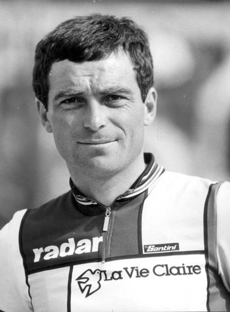 Colpo di pedali di addio. Un primo piano di Bernard Hinault quando militava ne La Vie Claire (1984-1986); la sua ultima squadra. (Olympia)